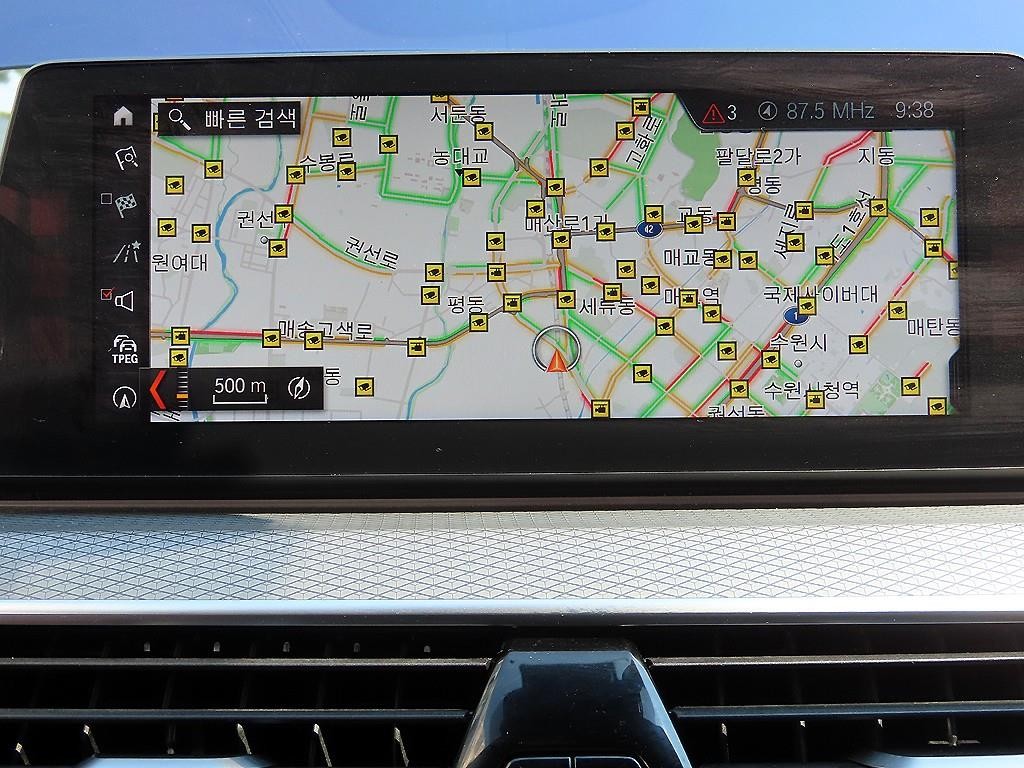 BMW 5시리즈 5시리즈 (G30) 520d M 스포츠 플러스 이미지 14