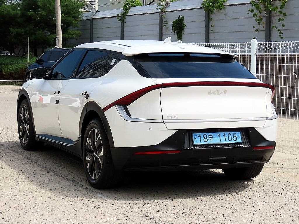 기아 EV6 롱레인지 AWD 에어 이미지 3