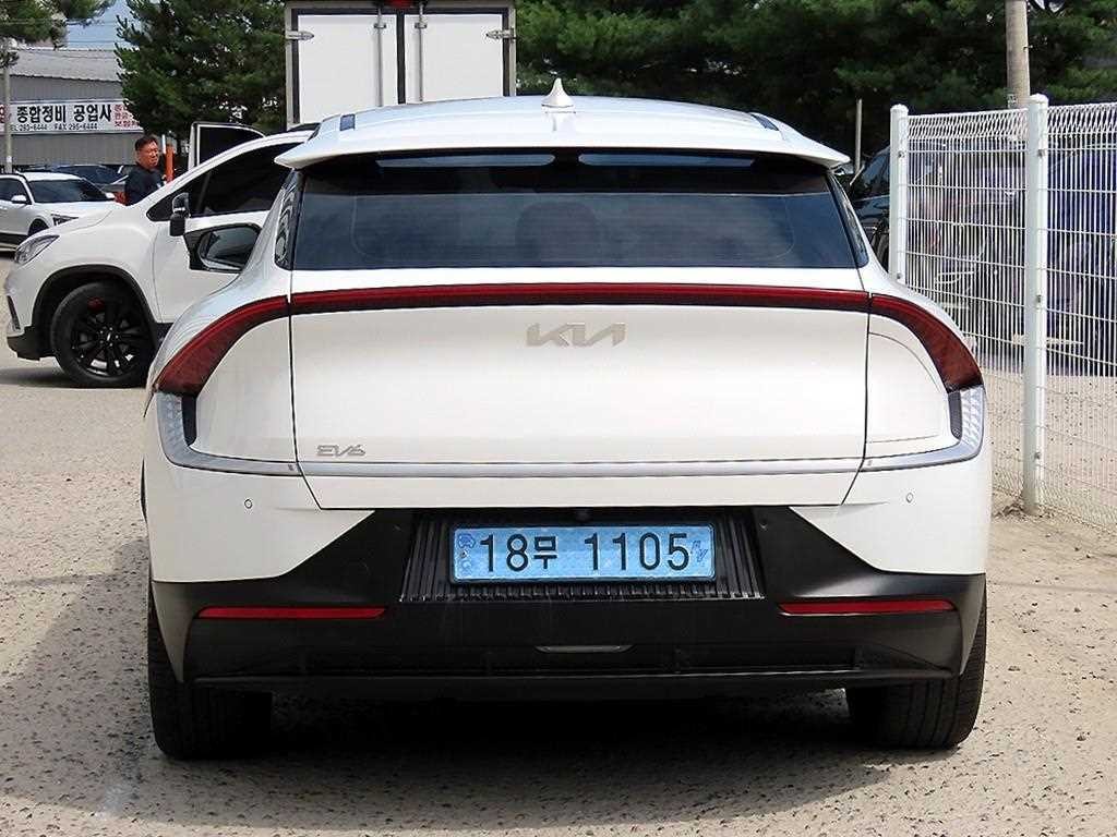 기아 EV6 롱레인지 AWD 에어 이미지 4