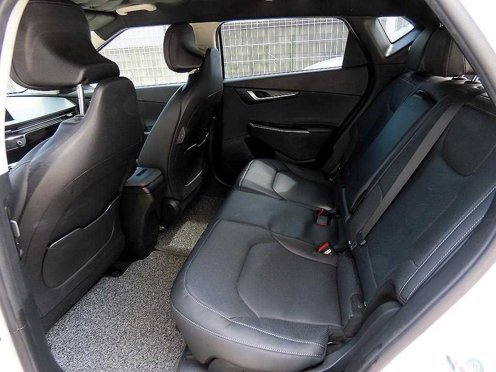 기아 EV6 롱레인지 AWD 에어 이미지 6