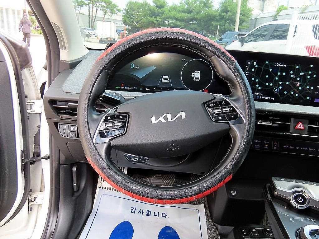 기아 EV6 롱레인지 AWD 에어 이미지 8
