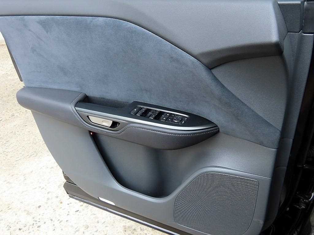 렉서스 RZ RZ450e 럭셔리 이미지 11