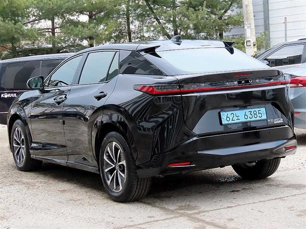 렉서스 RZ RZ450e 럭셔리 이미지 3