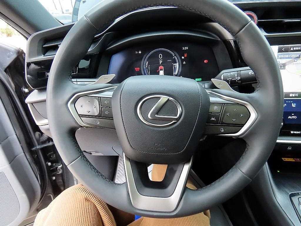렉서스 RZ RZ450e 럭셔리 이미지 8