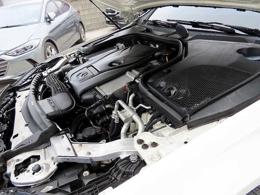 벤츠 E 클래스 E-클래스 W213 E300 4MATIC 익스클루시브 이미지 19