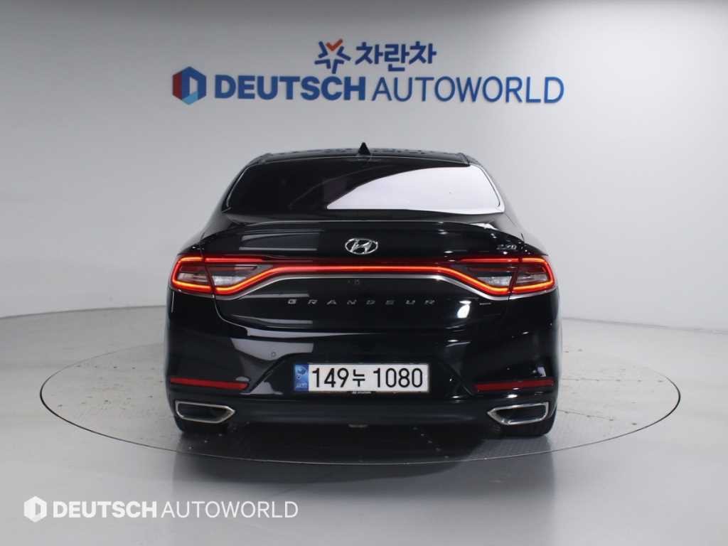 현대 그랜저 그랜저 IG 2.2 VGT 프리미엄 스페셜 이미지 4