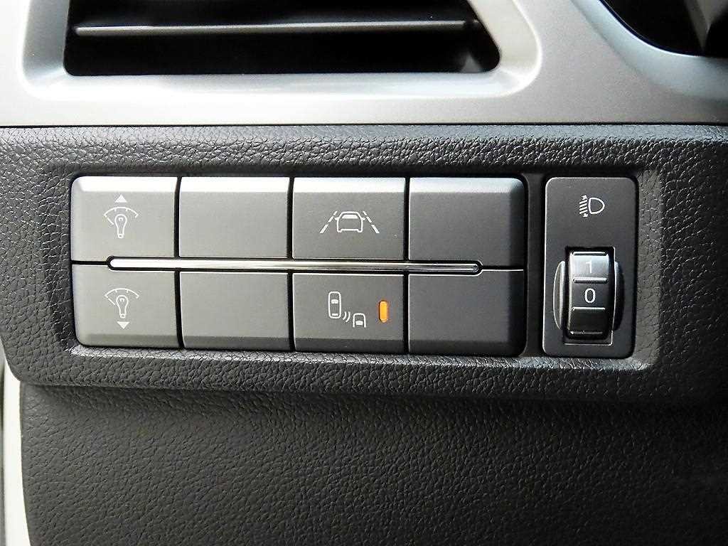 KG모빌리티(쌍용) 코란도 뷰티풀코란도 2WD 디젤 1.6 C5 플러스 이미지 12