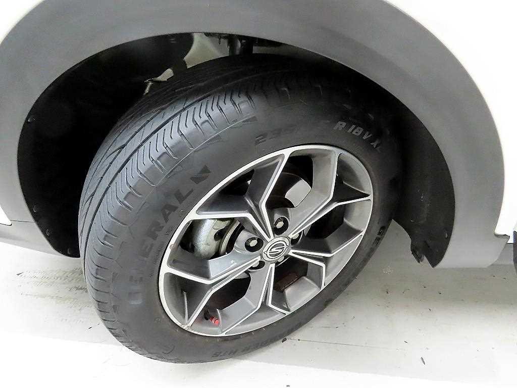 KG모빌리티(쌍용) 코란도 뷰티풀코란도 2WD 디젤 1.6 C5 플러스 이미지 19