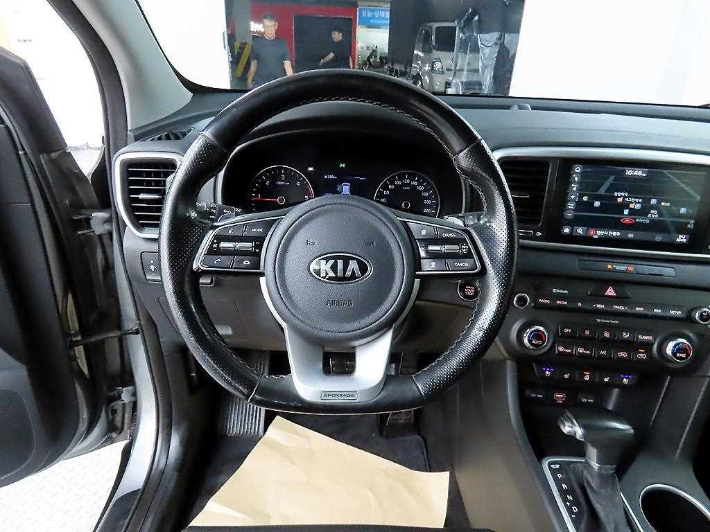 기아 스포티지 스포티지 더 볼드 2.0 디젤 2WD 프레스티지 이미지 9