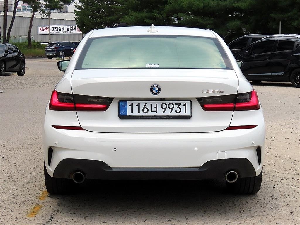 BMW 3시리즈 3시리즈 (G20) 320e M 스포츠 이미지 4