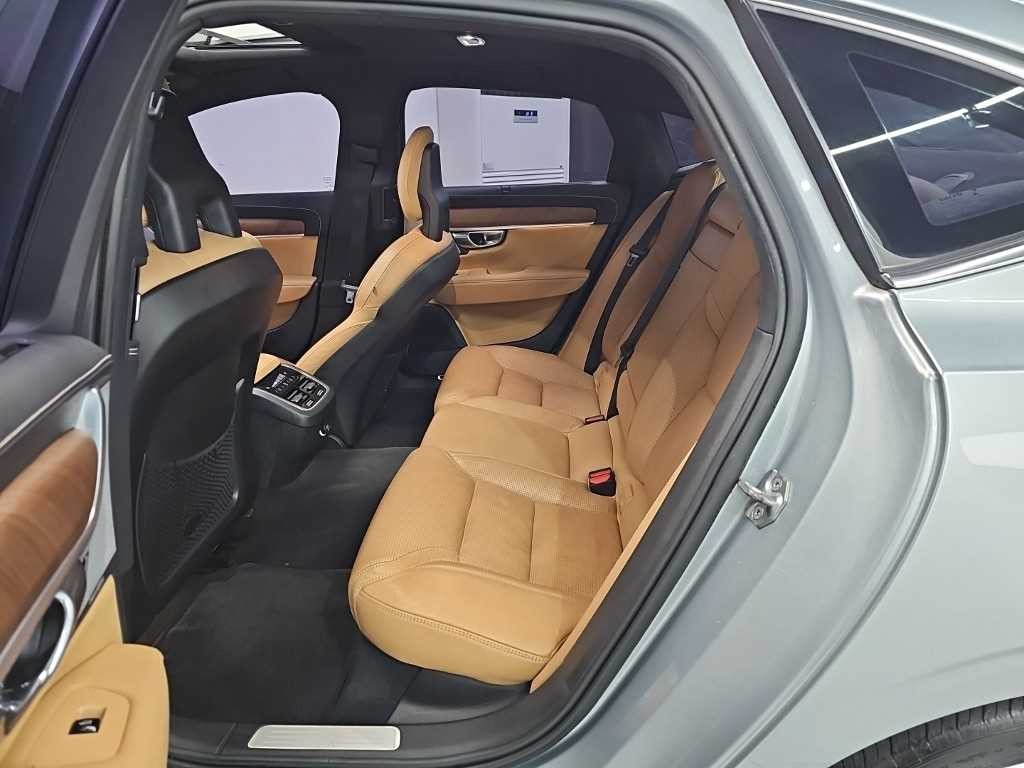 볼보 S90 D5 AWD 인스크립션 이미지 12