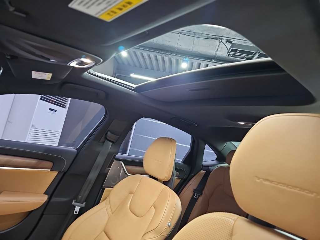 볼보 S90 D5 AWD 인스크립션 이미지 14
