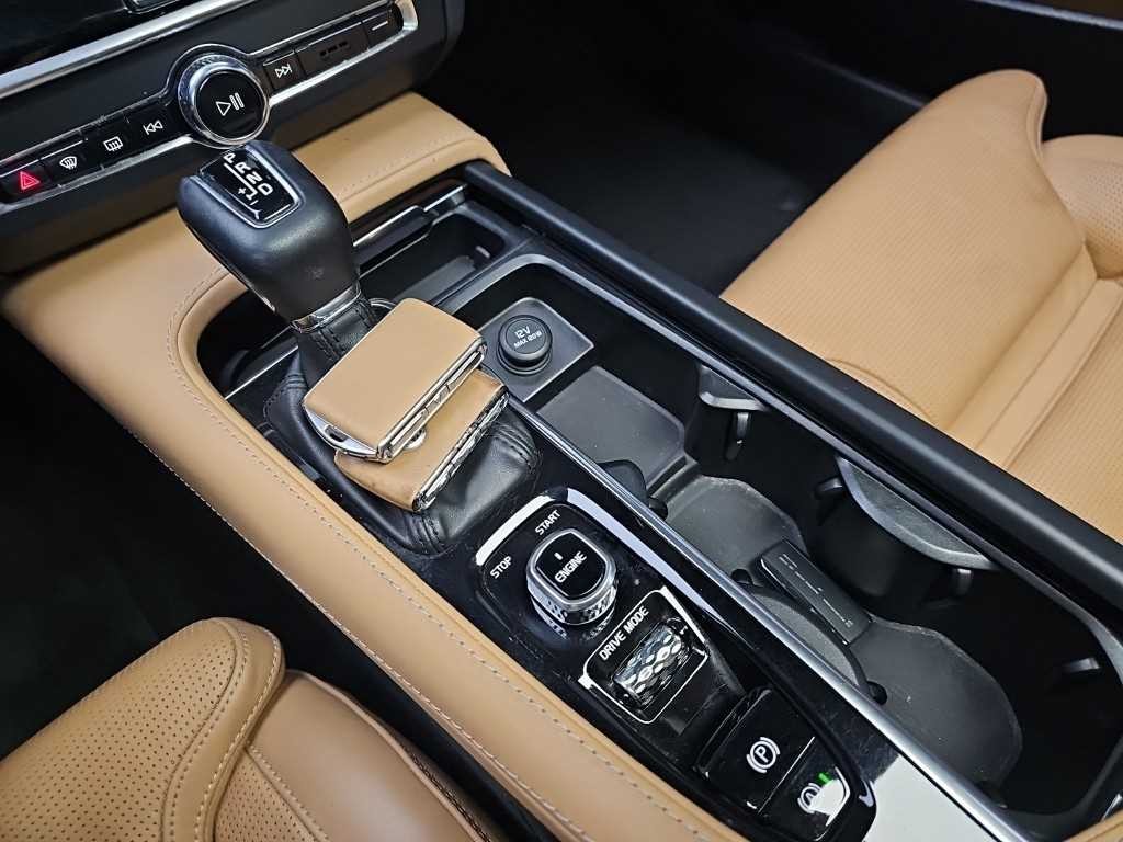 볼보 S90 D5 AWD 인스크립션 이미지 8