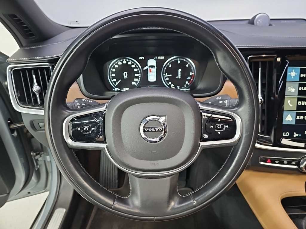 볼보 S90 D5 AWD 인스크립션 이미지 9