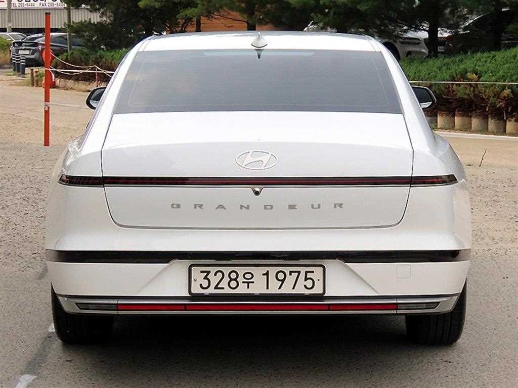 현대 그랜저 그랜저 (GN7) LPG 3.5 2WD 프리미엄 이미지 4