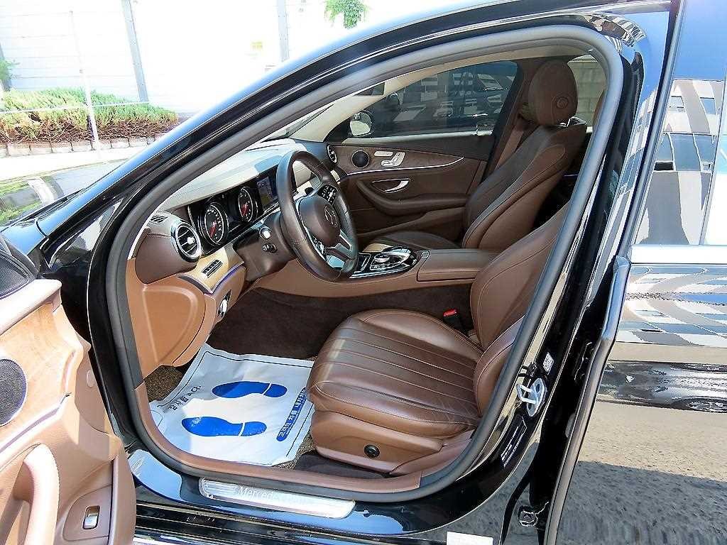 벤츠 E 클래스 E-클래스 W213 E220d 익스클루시브 이미지 5