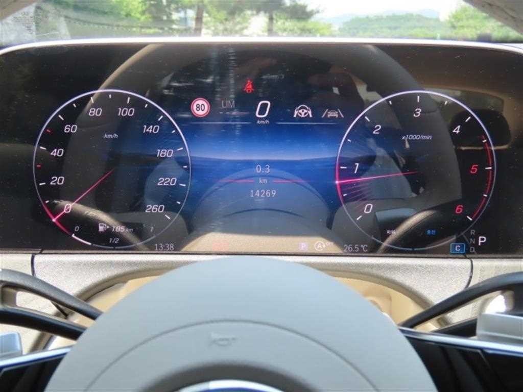 벤츠 E 클래스 E-클래스 W214 E220d 4MATIC 익스클루시브 이미지 5