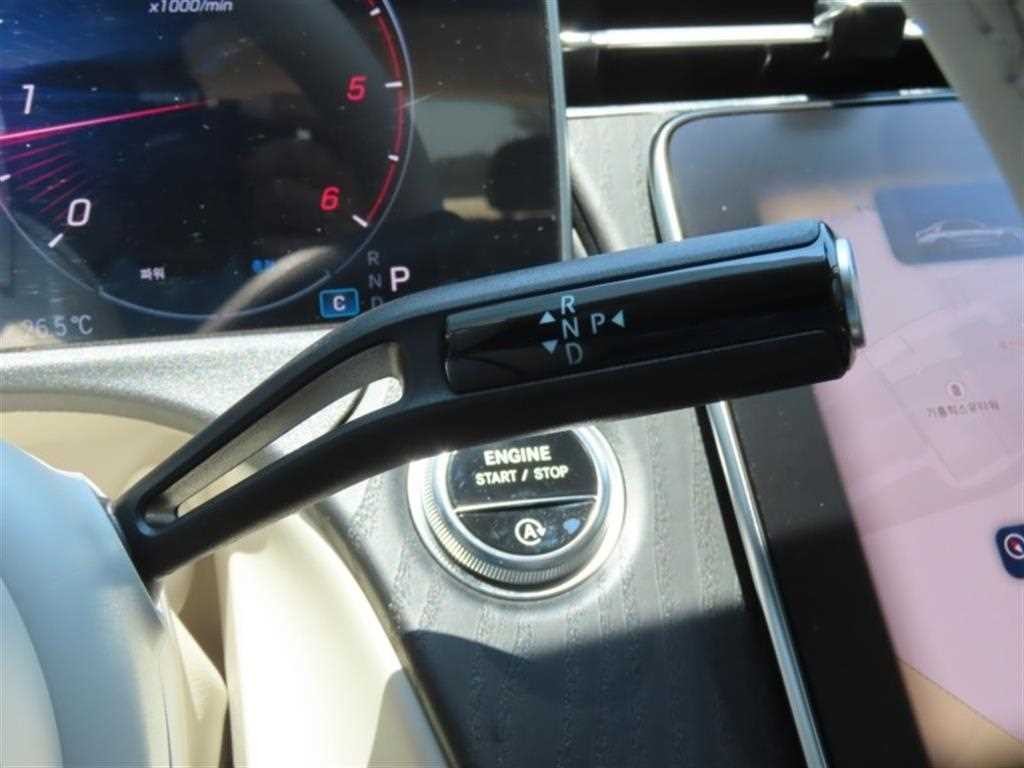 벤츠 E 클래스 E-클래스 W214 E220d 4MATIC 익스클루시브 이미지 6