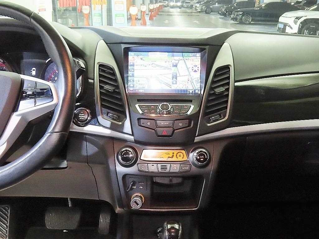 KG모빌리티(쌍용) 코란도 뉴스타일코란도C 2.2 RX 2WD 최고급형 이미지 11