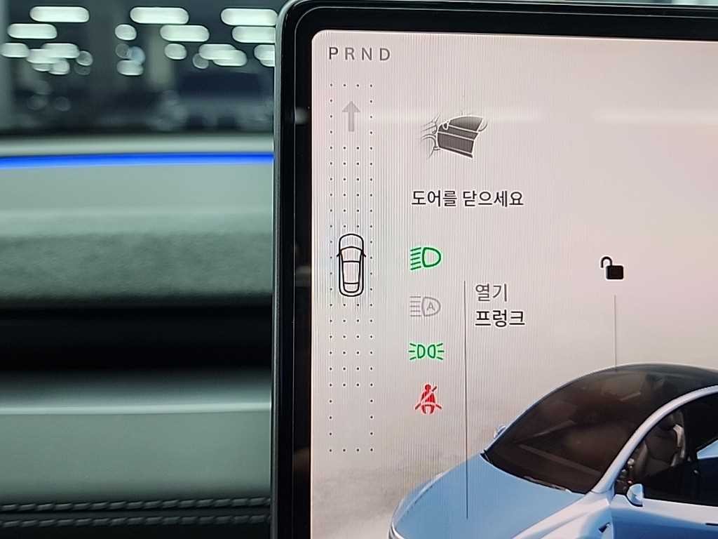 테슬라 모델 Y 런치 시리즈 이미지 8