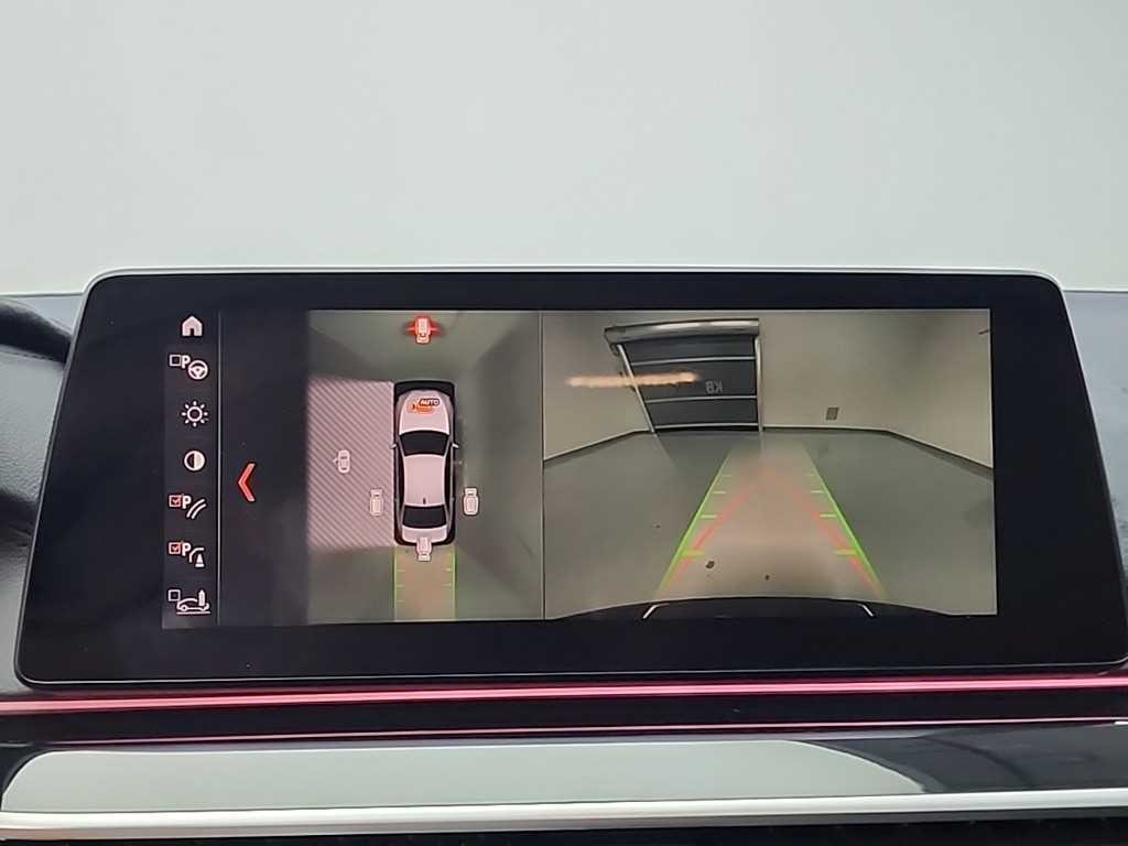 BMW 5시리즈 5시리즈 (G30) 530i xDrive M 스포츠 플러스 이미지 16
