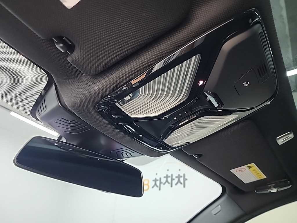 BMW 5시리즈 5시리즈 (G30) 530i xDrive M 스포츠 플러스 이미지 17