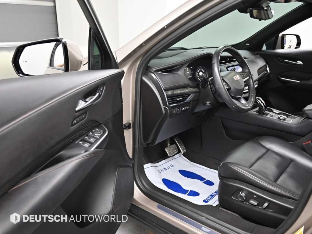 캐딜락 XT4 2.0 스포츠 AWD 이미지 11