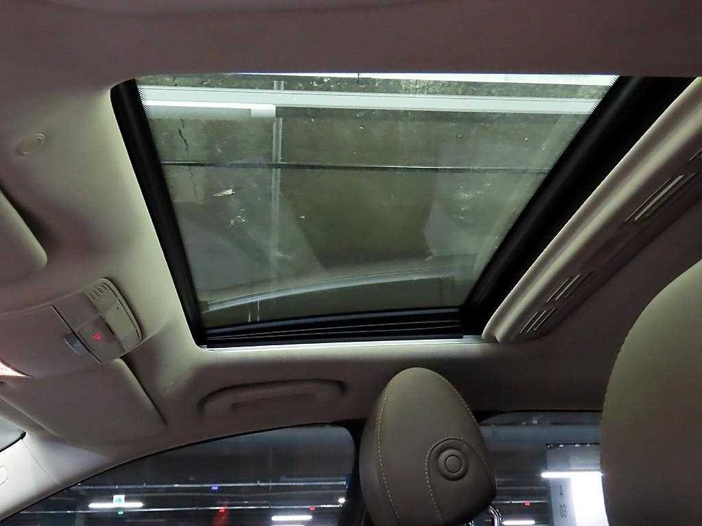 벤츠 E 클래스 E-클래스 W213 E220d 익스클루시브 이미지 17