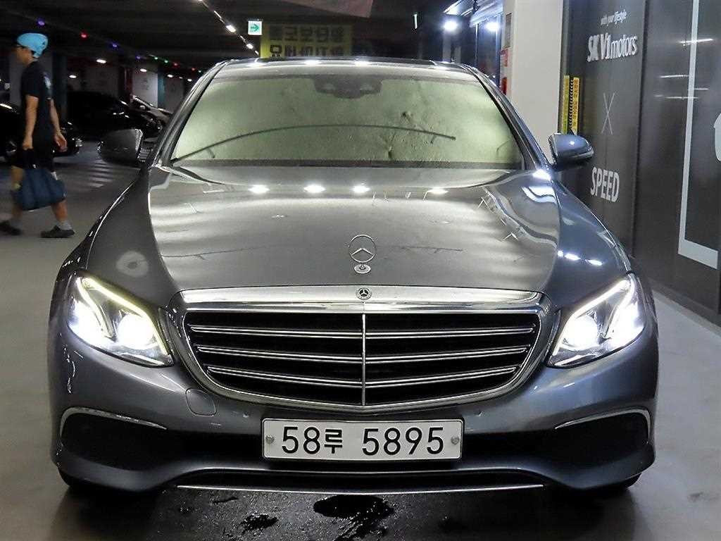 벤츠 E 클래스 E-클래스 W213 E220d 익스클루시브 이미지 2