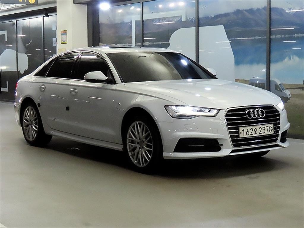 아우디 A6 뉴A6 40 TFSI 프리미엄 이미지 1