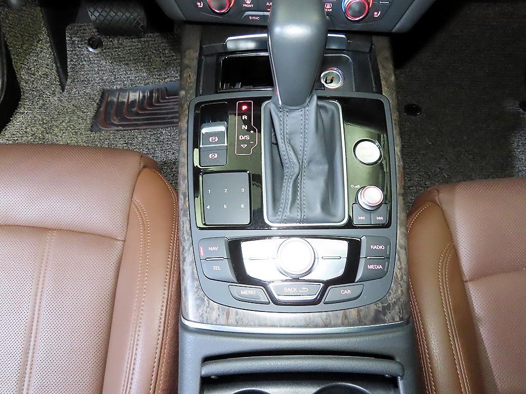 아우디 A6 뉴A6 40 TFSI 프리미엄 이미지 12