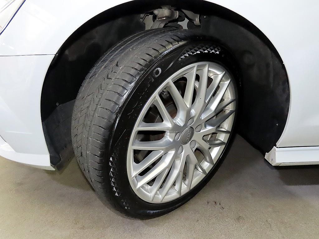 아우디 A6 뉴A6 40 TFSI 프리미엄 이미지 20