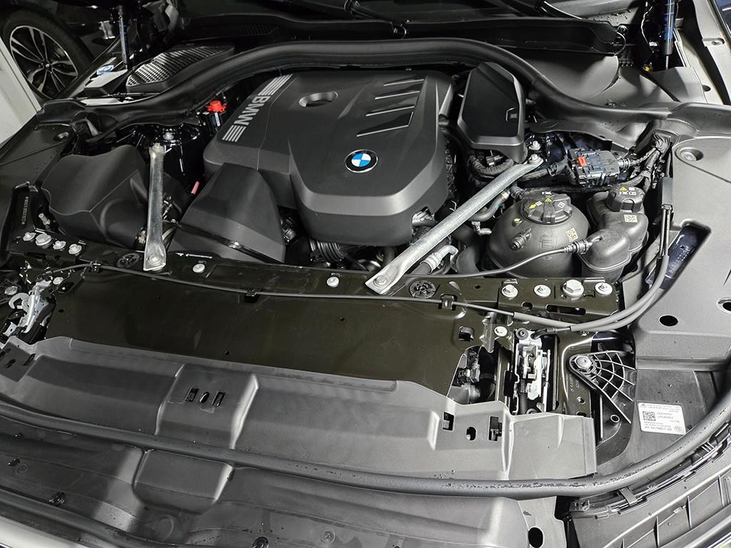 BMW 5시리즈 5시리즈 (G60) 520i M 스포츠 이미지 19