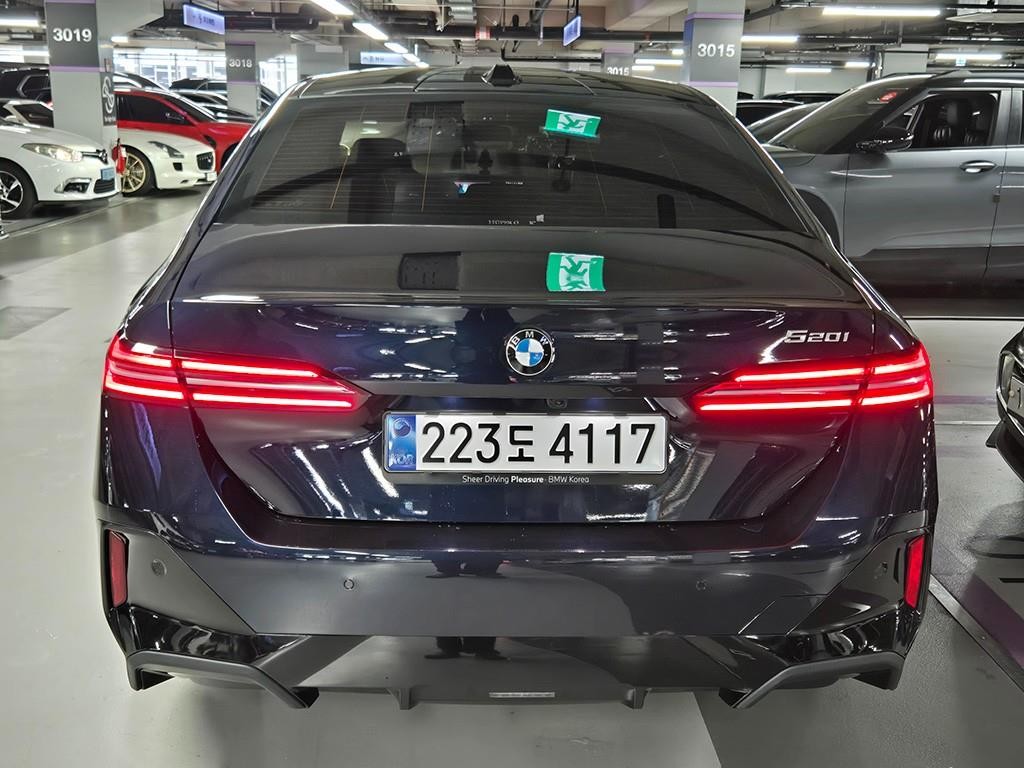 BMW 5시리즈 5시리즈 (G60) 520i M 스포츠 이미지 4