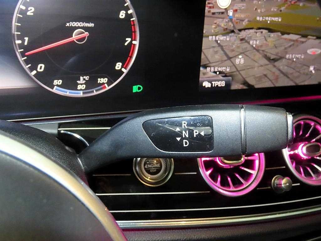 벤츠 E 클래스 E-클래스 W213 E450 4MATIC 익스클루시브 이미지 11