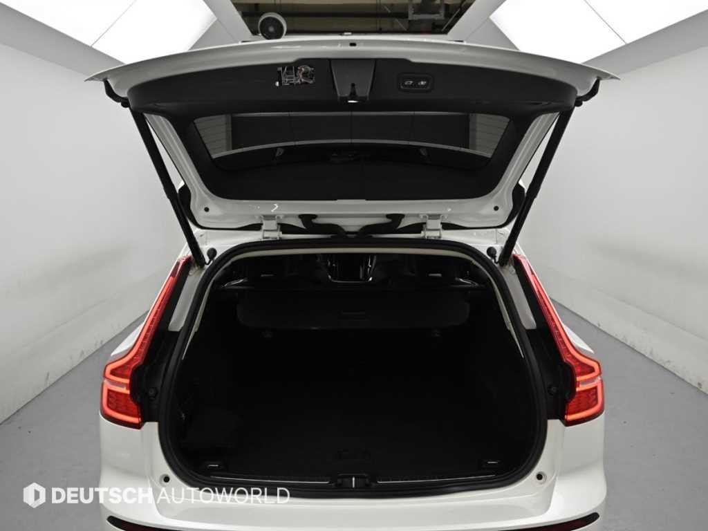 볼보 V60 V60 크로스 컨트리 2세대 2.0 T5 AWD 이미지 19
