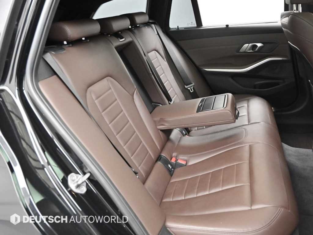 BMW 3시리즈 3시리즈 (G20) 320i 투어링 M 스포츠 이미지 12