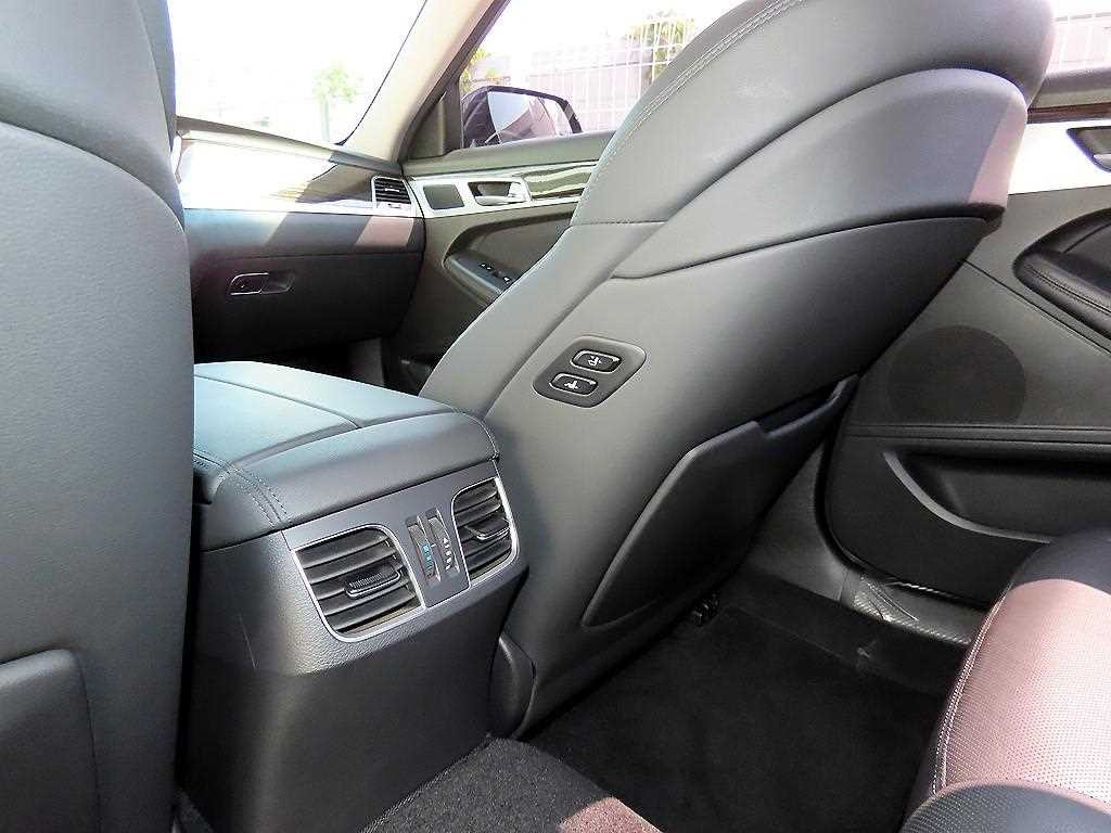 제네시스 G80 3.3 GDI AWD 럭셔리 이미지 15