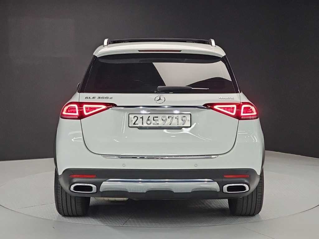 벤츠 GLE 클래스 GLE 클래스 W167 GLE 300d 4MATIC 이미지 3