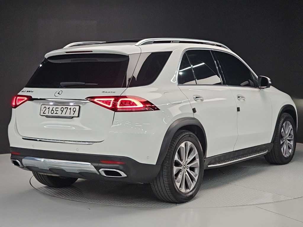 벤츠 GLE 클래스 GLE 클래스 W167 GLE 300d 4MATIC 이미지 4