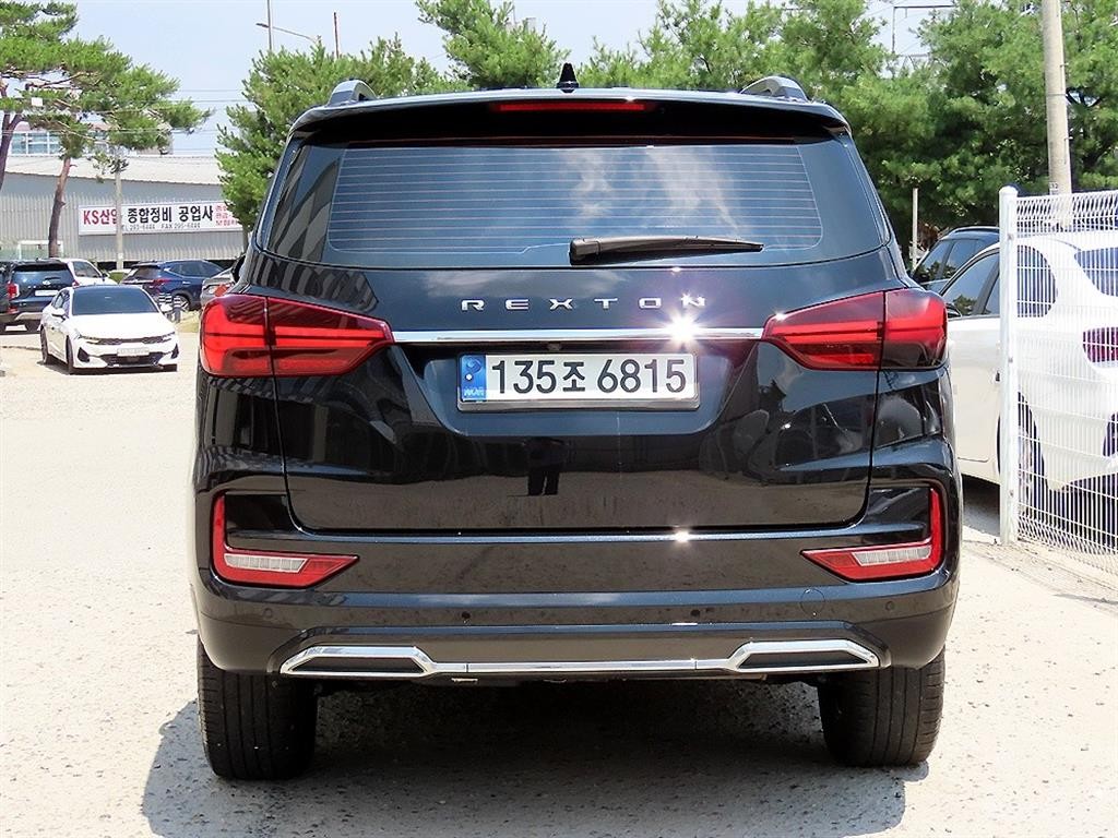 KG모빌리티(쌍용) 렉스턴 올 뉴 렉스턴 (Y450) 디젤 2.2 2WD 프레스티지 이미지 4