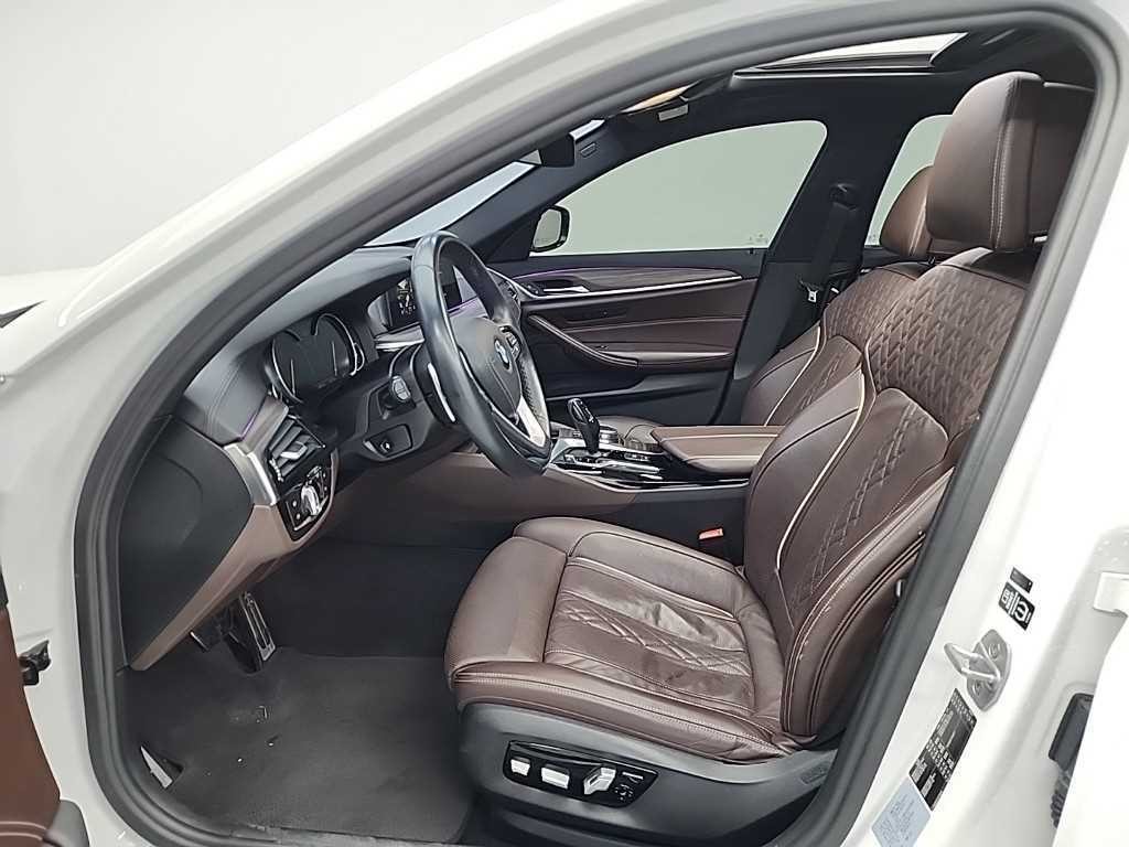 BMW 5시리즈 5시리즈 (G30) 530i M 스포츠 플러스 이미지 11