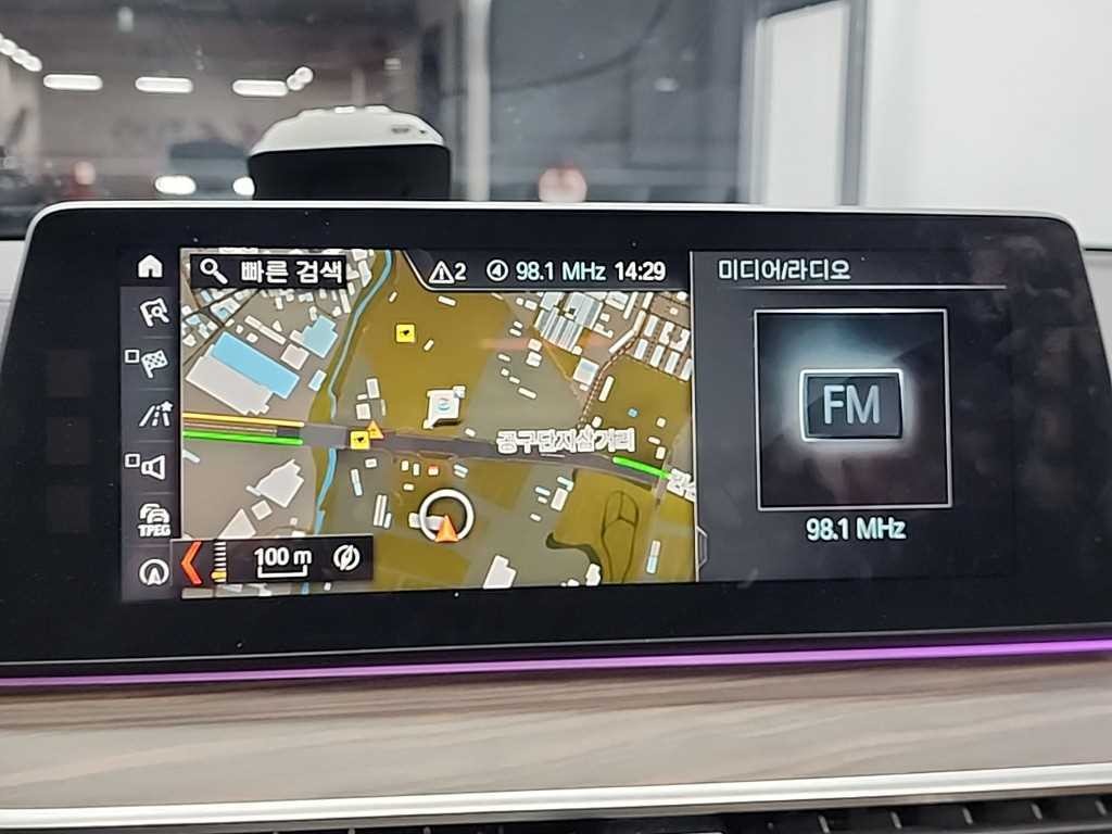 BMW 5시리즈 5시리즈 (G30) 530i M 스포츠 플러스 이미지 15