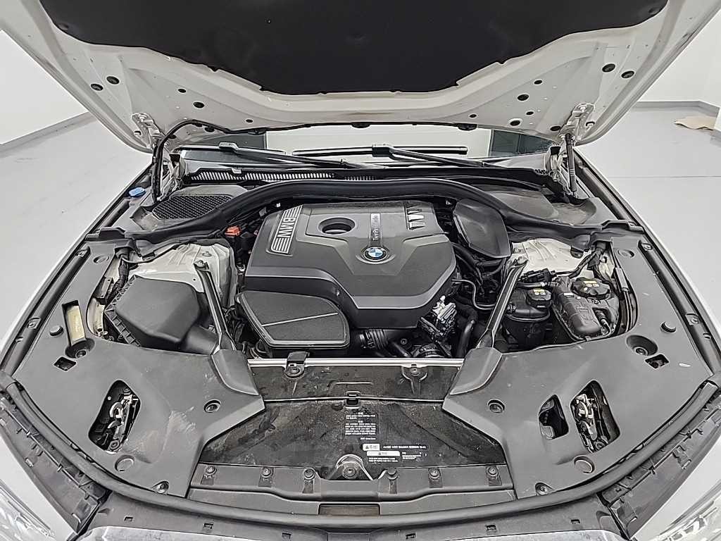 BMW 5시리즈 5시리즈 (G30) 530i M 스포츠 플러스 이미지 5
