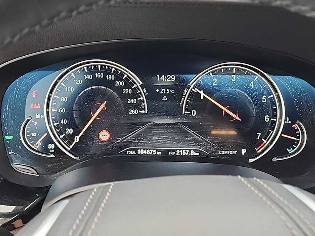 BMW 5시리즈 5시리즈 (G30) 530i M 스포츠 플러스 이미지 6