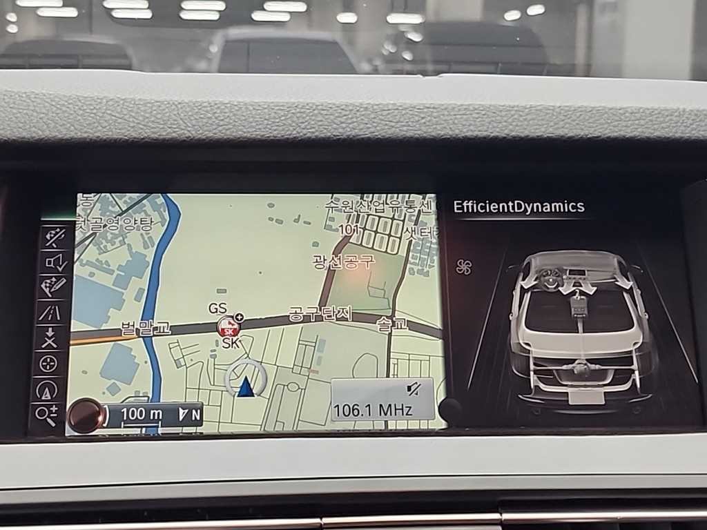BMW 5시리즈 5시리즈 (F10) 528i xDrive M 에어로 다이나믹 이미지 15