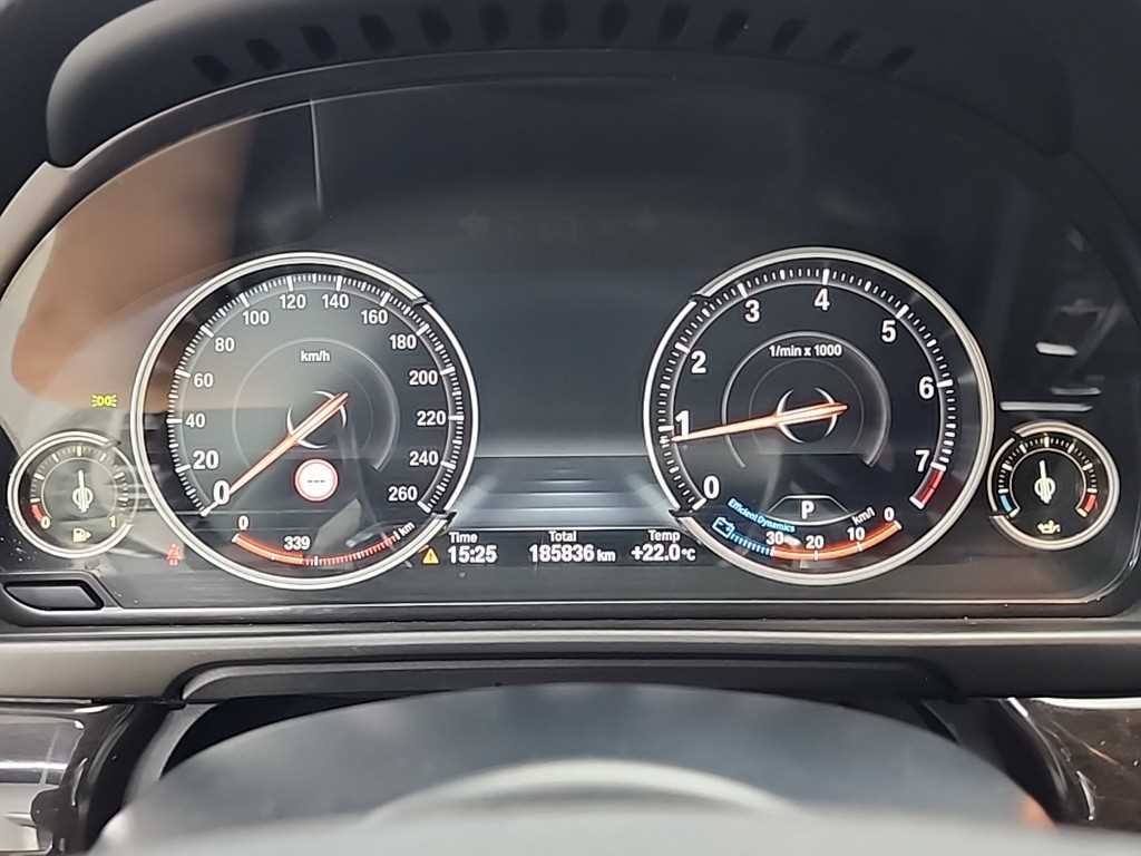 BMW 5시리즈 5시리즈 (F10) 528i xDrive M 에어로 다이나믹 이미지 6