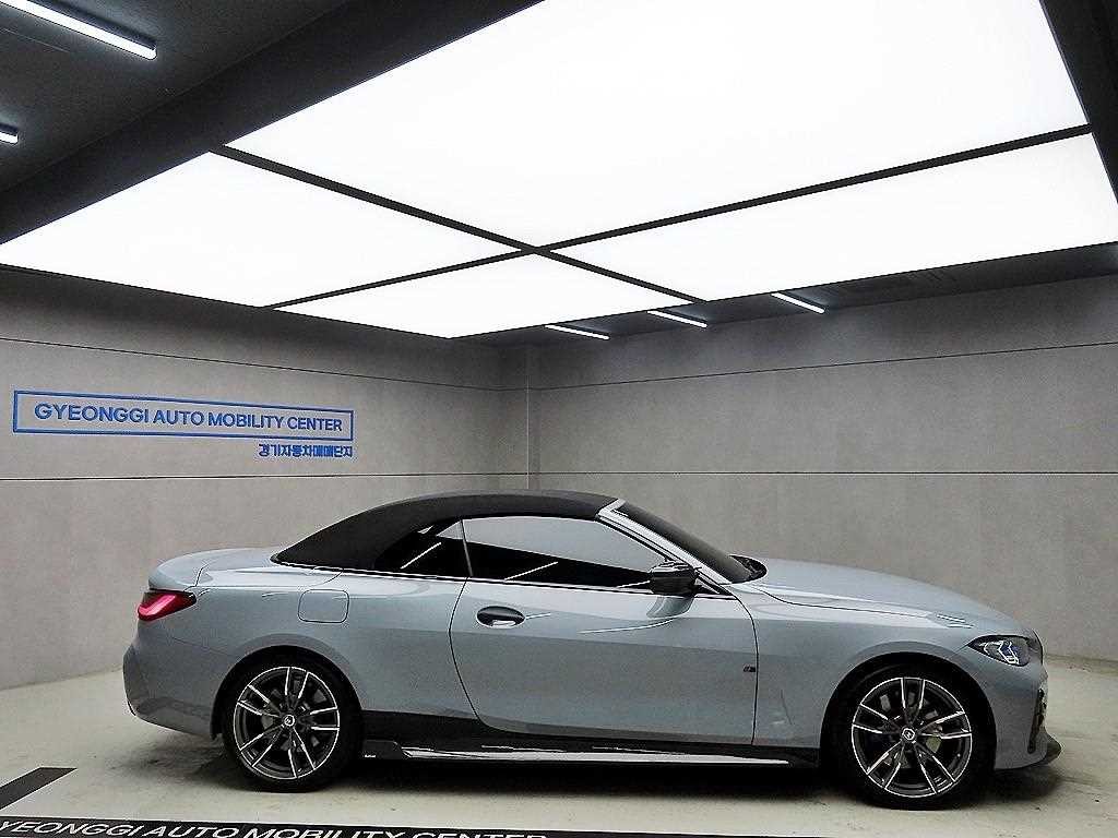BMW 4시리즈 4시리즈 (G22) M440i xDrive 컨버터블 이미지 2