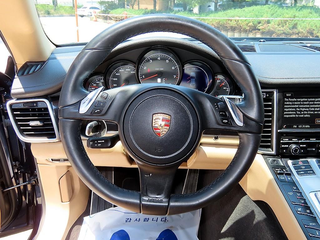 포르쉐 파나메라 3.6 AWD 에디션 970 이미지 8