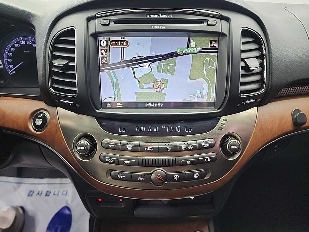 KG모빌리티(쌍용) 체어맨 뉴체어맨W 가솔린 4WD CW700 4TRONIC 프레스티지 이미지 10